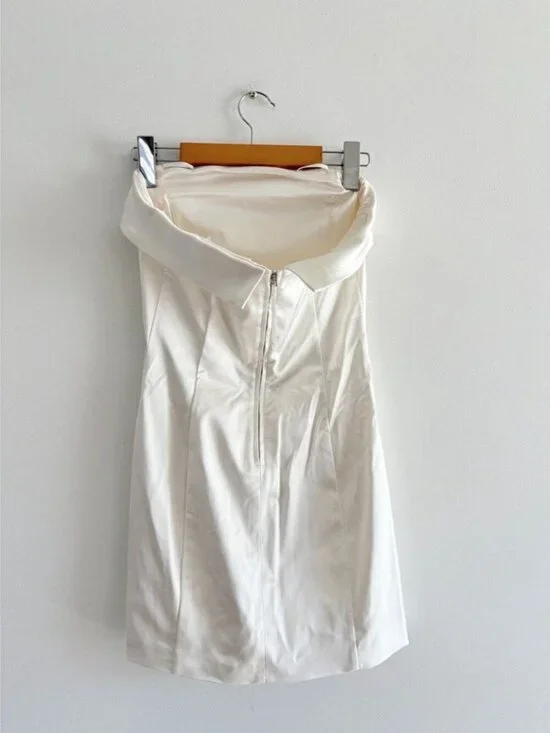 Aritzia Sunday Best Shimmer Satin Tube Dress Birch White Size 4 - Picture 7 of 10